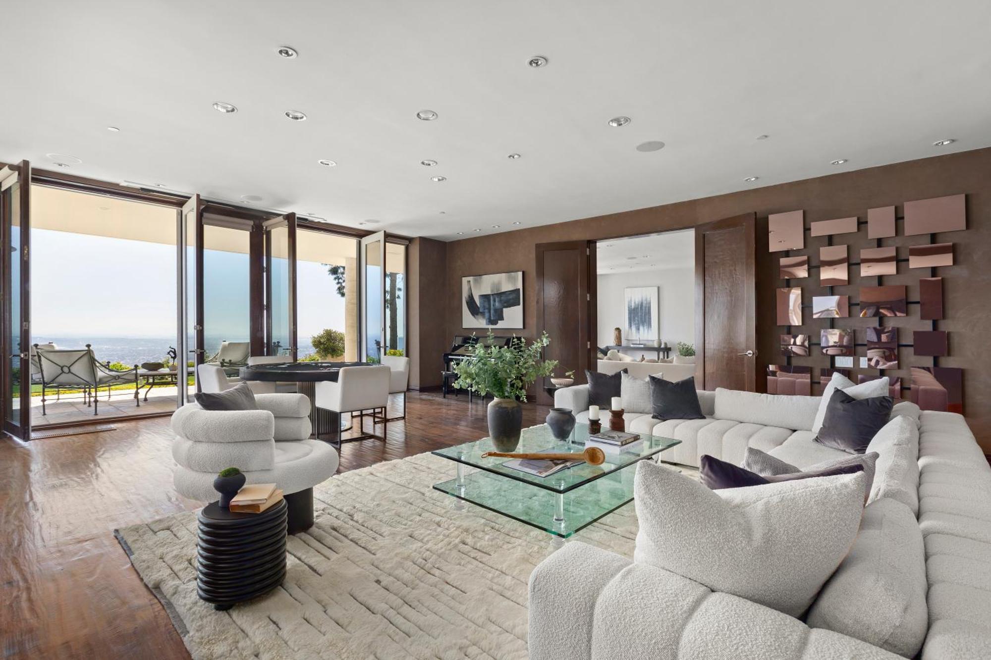 Trousdale Grand Villa Los Angeles Exterior photo