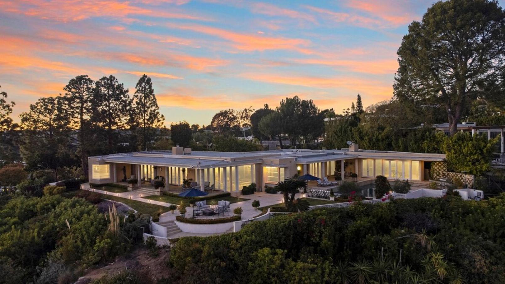 Trousdale Grand Villa Los Angeles Exterior photo