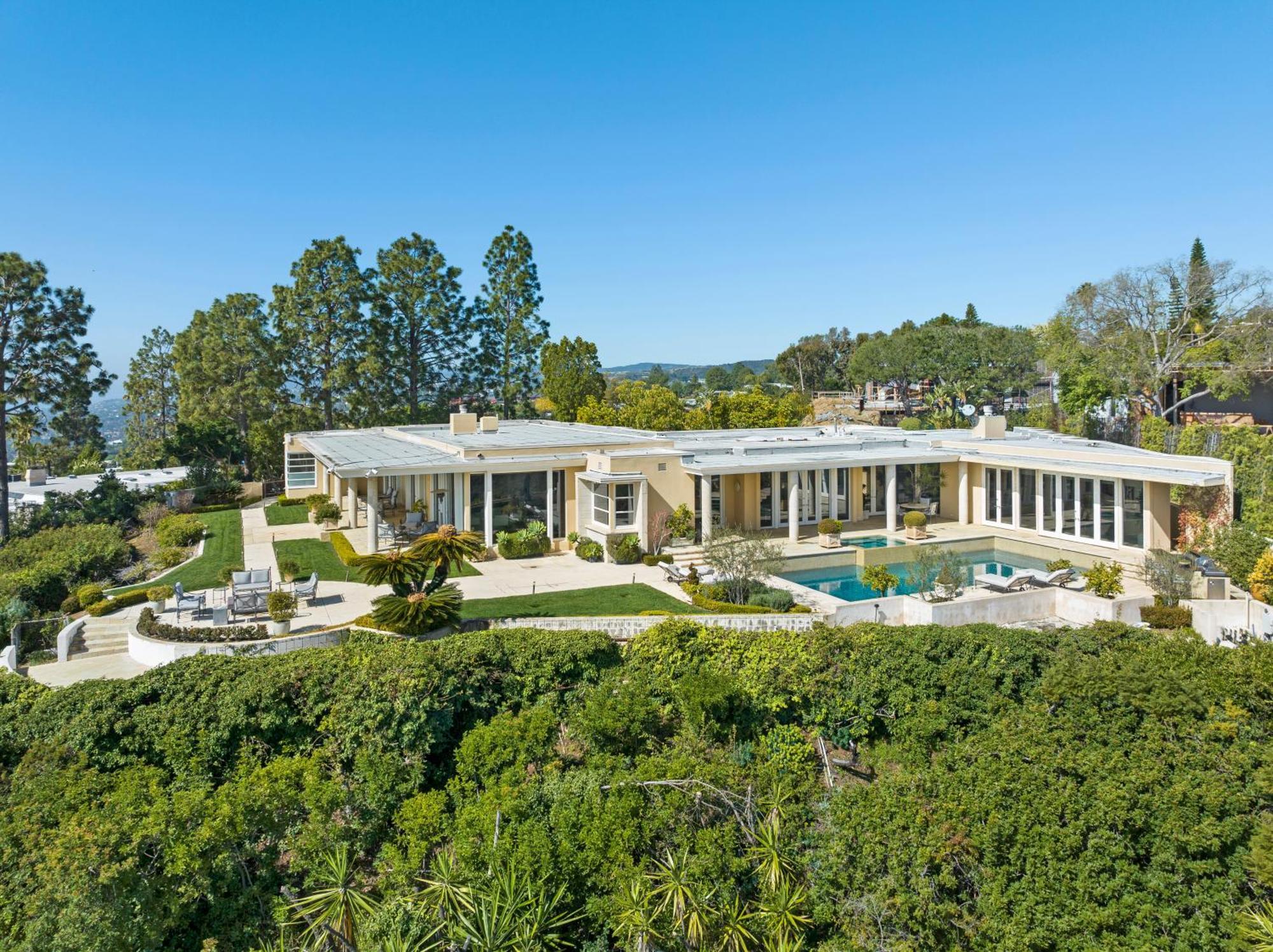 Trousdale Grand Villa Los Angeles Exterior photo